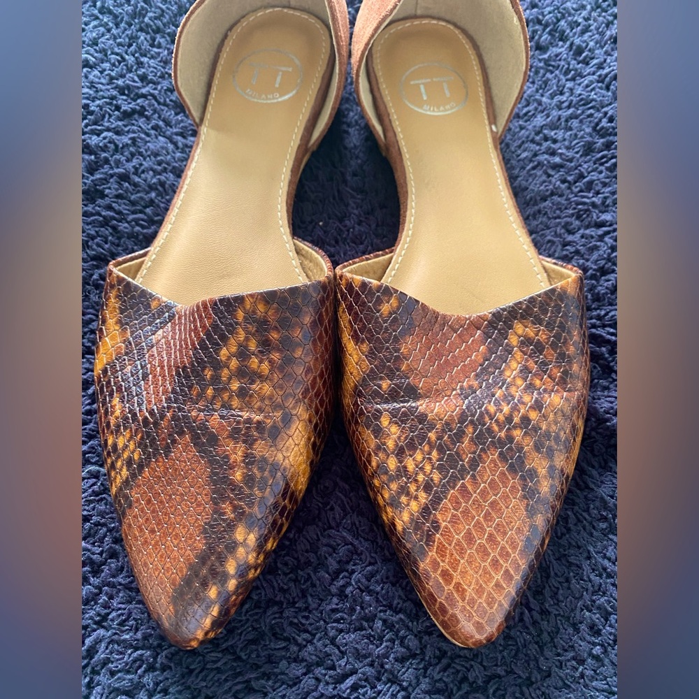 Beautiful snake colour flats. Leather inside and out. Size 7